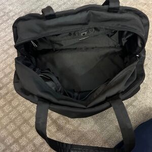 lululemon City Essentials Bag 25L